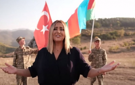 “Şuşanın dağları”nı Cıdır düzündə oxudu - Video