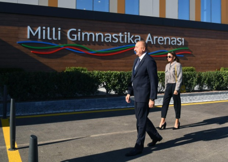 Prezident ailəsi ilə birlikdə Milli Gimnastika Arenasının yeni binasında - FOTOLAR (YENİLƏNİB)
