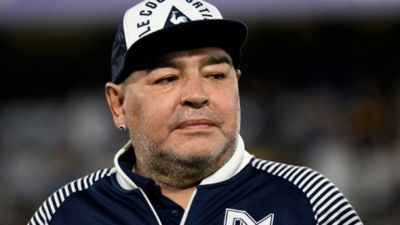 Maradona ürəksiz dəfn edilib?