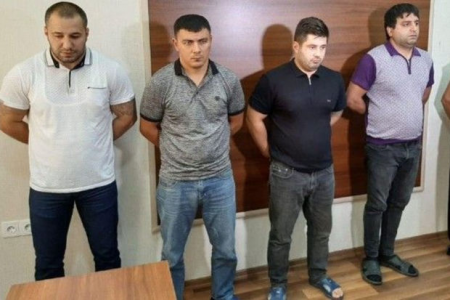 Bakıda adam oğurluğunda təqsirləndirilən dəstə üzvlərinə hökm oxundu