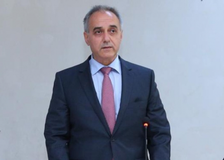 İcra başçısı şöbə müdirini işdən çıxardı