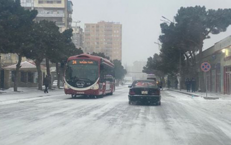 BNA-dan hava şəraiti ilə əlaqədar sürücülərə MÜRACİƏT