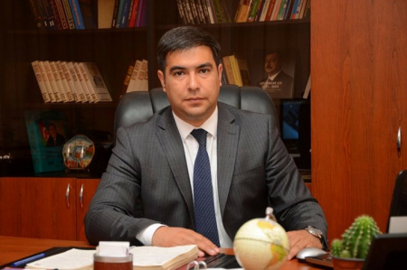 Təhsil Nazirliyinin işçisi tədrisin başını buraxıb TORPAQ ZƏBT EDİR... - GİLEY