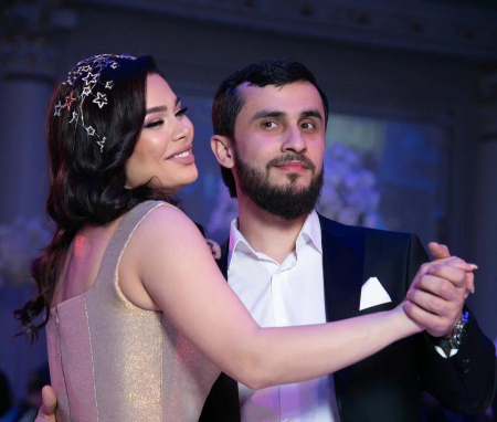 Aysun nişanlısı ilə tanışlığından danışdı: "5 ildir məni sevirmiş" - FOTO