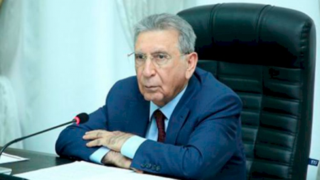 Ramiz Mehdiyev özü üçün xüsusi lift quraşdırıb, silahlı mühafizəçilərlə gəzir