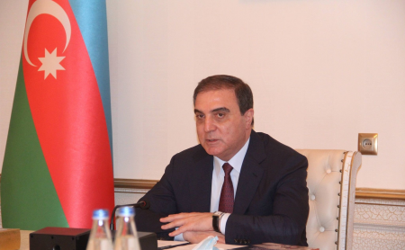Gəncədə kim ağzını açıb danışırsa, Niyazi Bayramovun `qılıncı` başının üzərində görünür - ACINACAQLI MƏNZƏRƏ...
