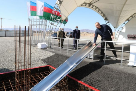 Prezident “Park Forest Otel Ağdam” mehmanxanasının təməlini qoyub