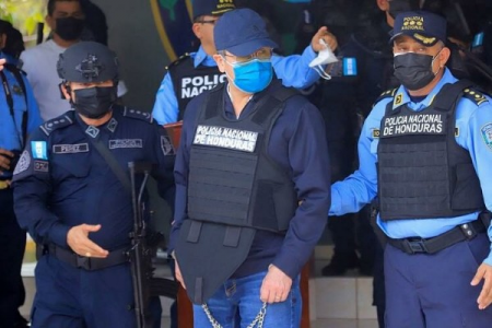 Bu ölkənin keçmiş prezidenti saxlanıldı