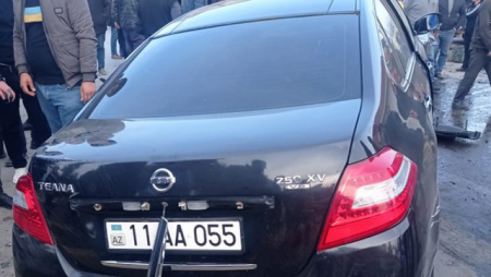 İcra başçısının müavininin xidməti avtomobili qəza törətdi - yaralılar var