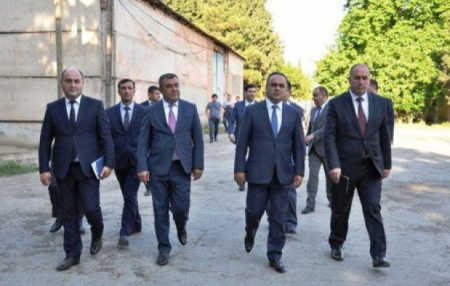 Goranboyda qazilər icra başçısını qovdu - TƏFƏRRÜAT