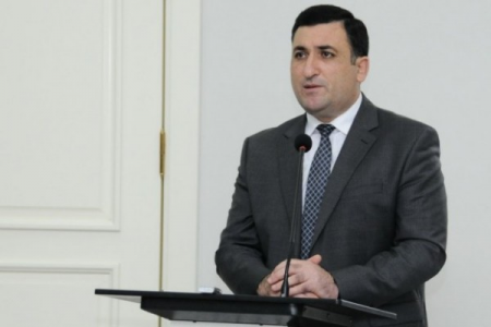 ADNSU tələbələri rektor Mustafa Babanlını və universiteti gülüş hədəfinə çevirdilər - VİDEO