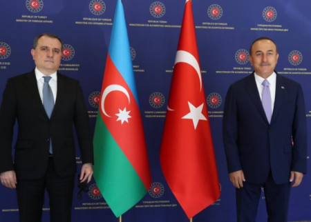 Nazirlər Ermənistanla münasibətlərin normallaşmasını müzakirə etdi