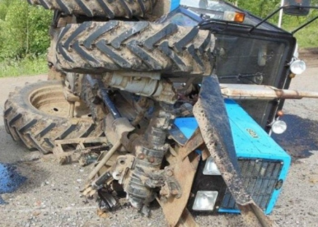 Qubadlıda traktor aşdı - Ölən var