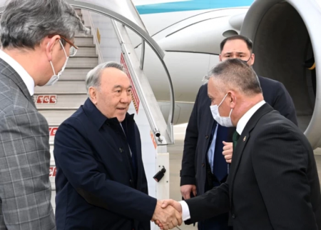 Nazarbayev Ərdoğanın dəvəti ilə Türkiyəyə getdi