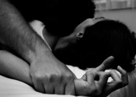 Azərbaycanda 17 yaşlı qız qonşusu tərəfindən ZORLANDI