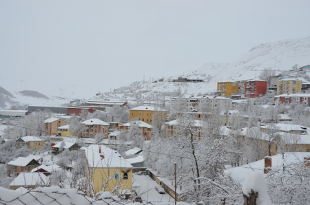 DAŞKƏSƏNDƏ ÇOX GÜCLÜ QAR YAĞIB