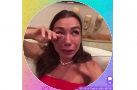 “İnstagram” səhifəsi bağlanan Rusiyalı bloger göz yaşlarını saxlaya bilmədi – VİDEO