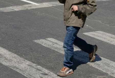 Bakıda 12 yaşlı oğlanı avtomobil vurdu
