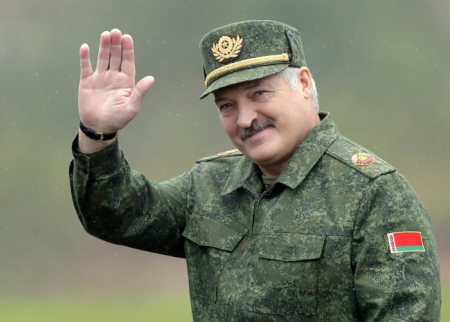 Belarus "İsgəndər-M" raketlərini Ukrayna ilə sərhədə gətirir