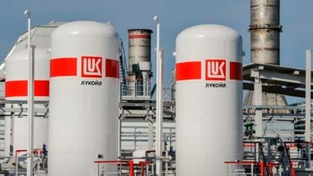 "Lukoil" Rusiyadakı zavodlarını dayandıra bilər - Hökumətdən dəstək istədi