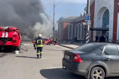 Rusiya Donetskdə vağzalı vurdu: 30 ölü,100 yaralı (VİDEO)