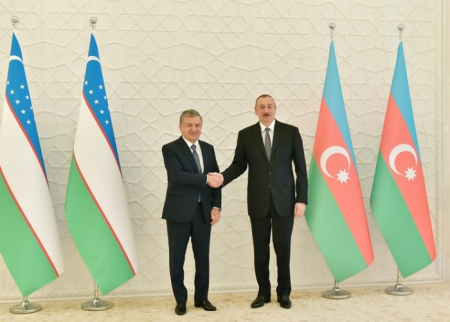 Şavkat Mirziyoyev İlham Əliyevi təbrik etdi