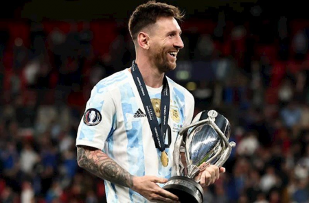 Lionel Messi seriala çəkildi - Video