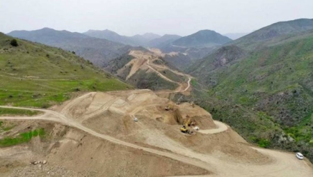 Ermənistan “Laçın dəhlizi”ndə yolun tikintisinə BAŞLAYIR