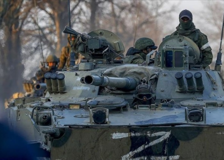 Ukrayna Rusiyaya məxsus silah anbarını məhv etdi