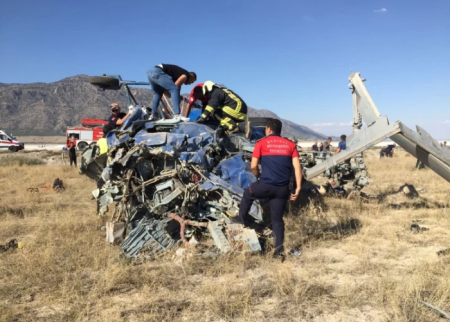 Türkiyədə helikopter qəzaya uğradı - 1 ölü, 4 yaralı (VİDEO)