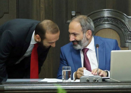 "Mirzoyan danışıqlar prosesindən kənarda qalıb" - Erməni deputat