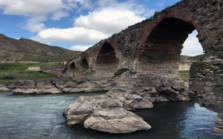 Xudafərin körpüsünün işğaldan azad olunmasından 2 il ötür