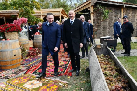 Gürcüstanın Mçxeti rayonundakı Muxrani sarayında mədəni proqram təqdim edilib - FOTO