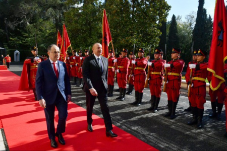 Prezidentin Tiranada rəsmi qarşılanma mərasimi