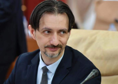 Bu ölkənin iqtisadiyyat naziri istefa verdi
