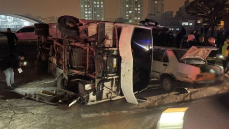 Türkiyədə polis avtobusu aşdı - 5 yaralı