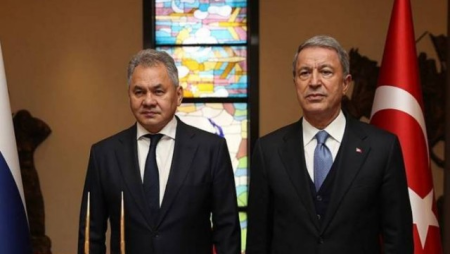 Şoyqu Akarla danışdı Şoyqu Akarla danışdı