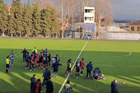 Azərbaycan Premyer Liqası oyununda insident baş verib