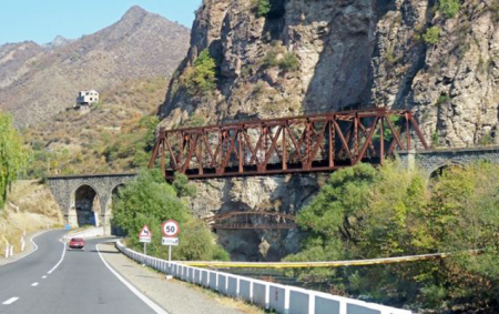 Erməni səfirin Zəngəzur dəhlizi ilə bağlı çıxışına Azərbaycandan CAVAB