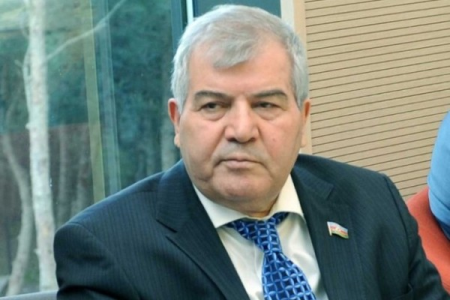 "Rusiya sülhməramlıları gecə-gündüz ermənilərlə təmasdadır" - Deputat