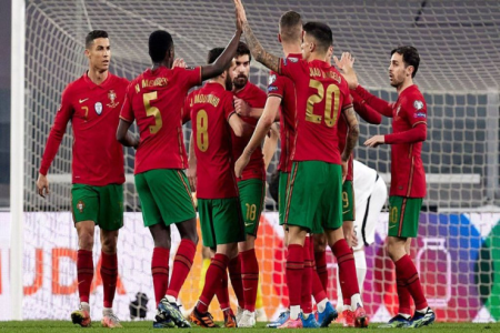 Portuqaliya millisinin baş məşqçisi postuna iki yeni namizəd