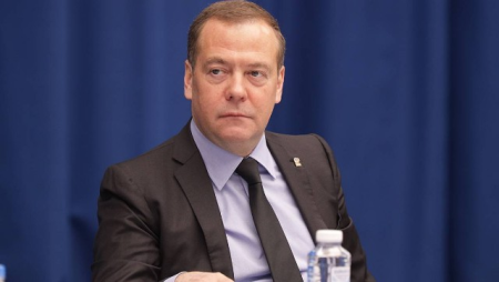 "Kiyev Moskvanın uzatdığı mərhəmət əlini itələdi" - Medvedev