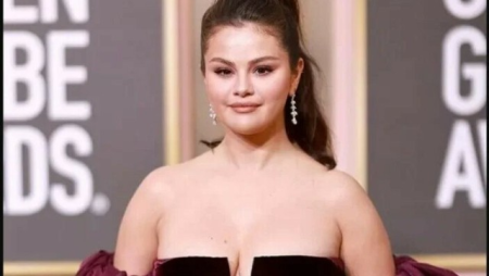 Selena Qomez görünüşü ilə diqqət çəkdi