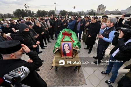 "Toppuş bacı" dəfn edildi - YENİLƏNİB (FOTO+VİDEO)