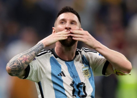 Messi 2022-ci ilin ən yaxşı oyunçusu SEÇİLDİ Messi 2022-ci ilin ən yaxşı oyunçusu SEÇİLDİ