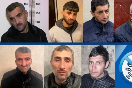 Narkokuryerlər və üzərində "Kalaşnikov" gəzdirən şəxs saxlanıldı