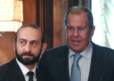 Lavrov və Mirzoyan telefonla danışdı