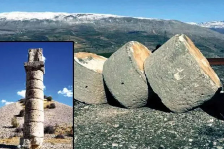 Türkiyədə zəlzələdə 2000 illik tarixi abidə dağıldı