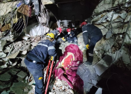 Xilasedicilərimiz dağıntılar altından 53 nəfəri sağ, 691 nəfərin cəsədini çıxarıb
