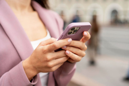 ABŞ hakimiyyəti məşhur telefon markasını təhlükəli məhsullar siyahısına saldı